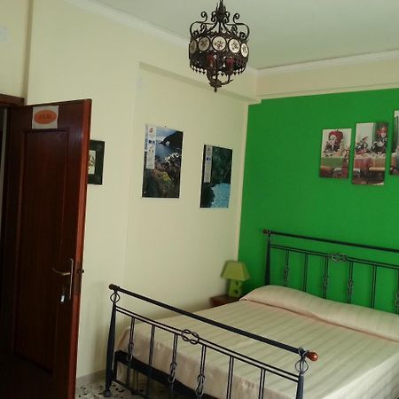 B&B Intrabartolo Trapani Bagian luar foto