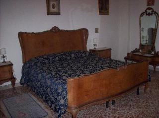 B&B Intrabartolo Trapani Bagian luar foto