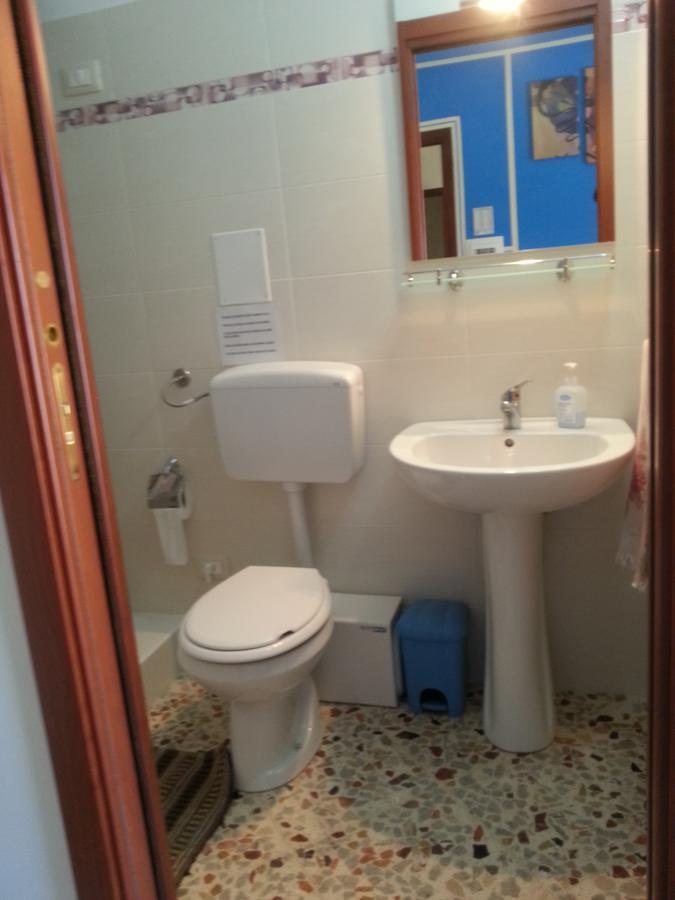 B&B Intrabartolo Trapani Bagian luar foto